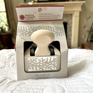 NIB New HTF Retired Martha Stewart Crafts Pine Needles trim double edge punch